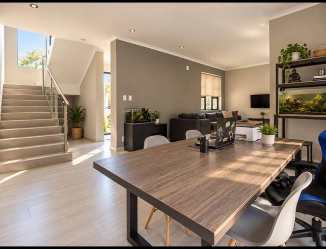 3 BEDROOM HOUSE FOR SALE IN QUEENSWOOD